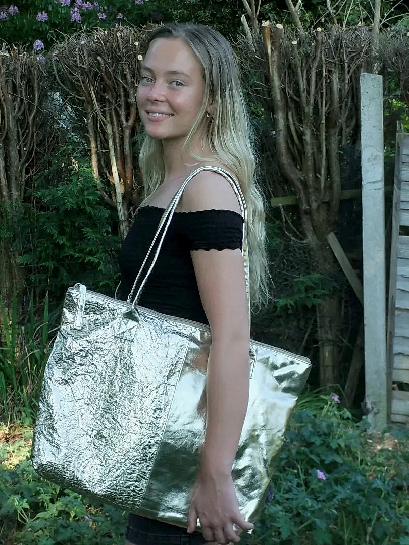 LONI Jumbo Metallic Tote Shoulder Beach Holiday Bag - Image 2